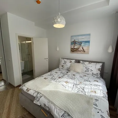 Apartman Ady13 *