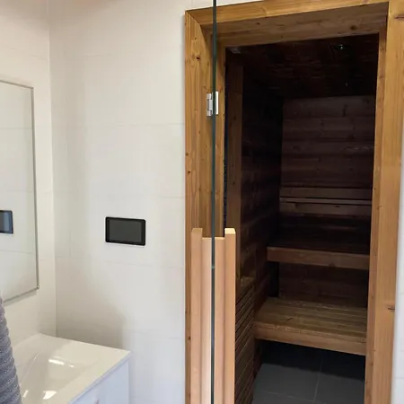 Ady13 Vendeghaz Apartament