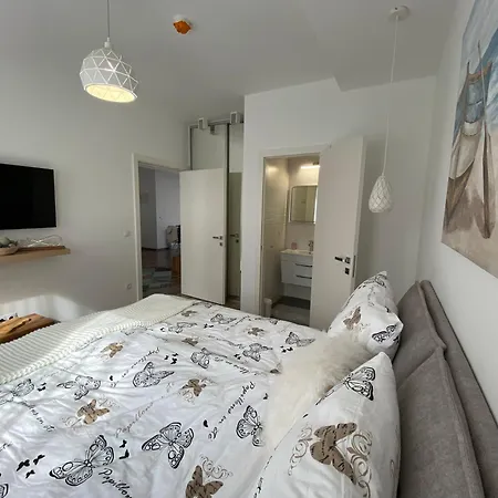 Ady13 Vendeghaz Apartment